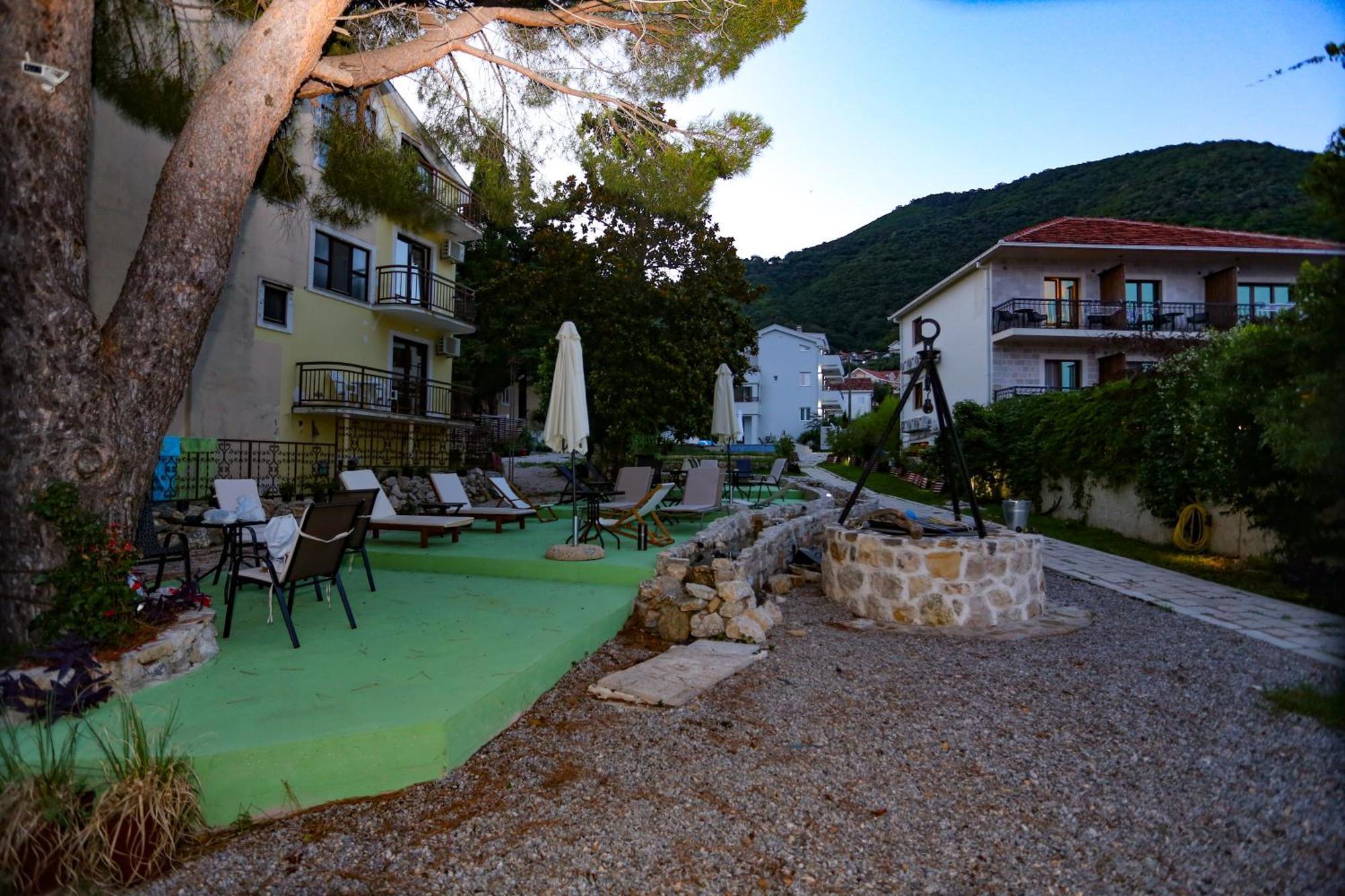 Apartments Cukovic Herceg Novi Exterior foto